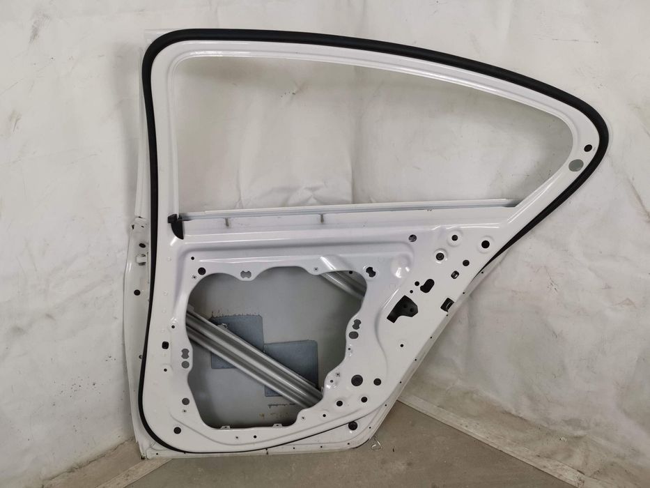 Задна дясна врата / Zadna dqsna vrata BMW M5 F90 [ - ], Серия 5 G30 [