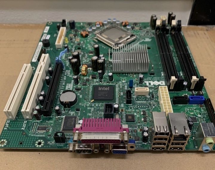 Placa de bază DELL Optiplex GX755 + procesor+ cooler procesor+2GB ram