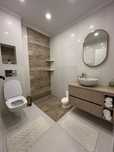 Apartament cu 3 camere la parter + curte