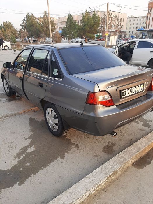Chevralet Nexia 2 sotiladi. 2015-yil 90.000km prabeg