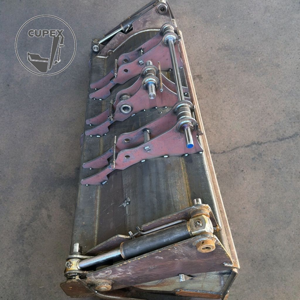 Cupa multifuncțională buldoexcavator