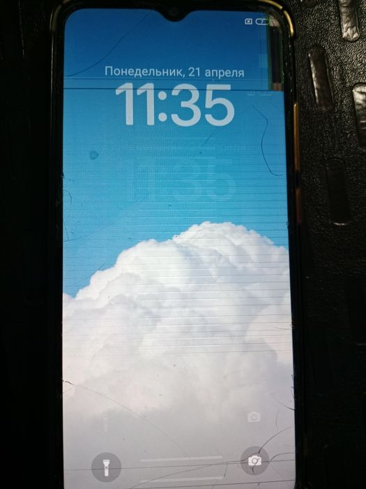 Продам телефон редми