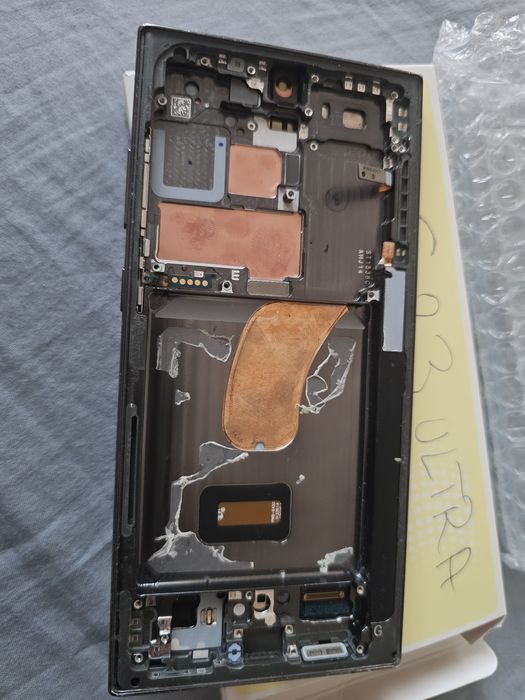 Vând ecran, display cu rama samsung s 23 ultra