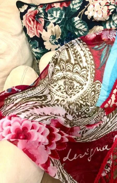 Desigual ,Calvin Klein-страхотен  шал Намален с подарък