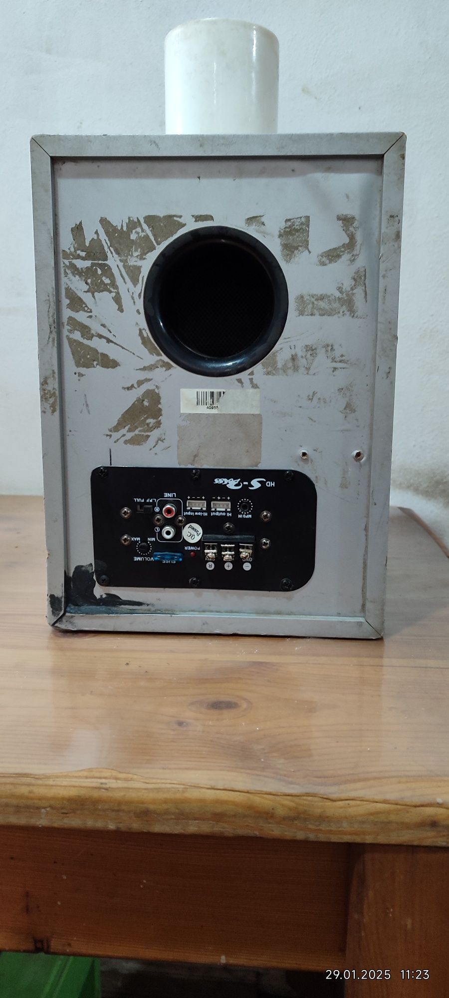 Продам сабвуфер 12 v