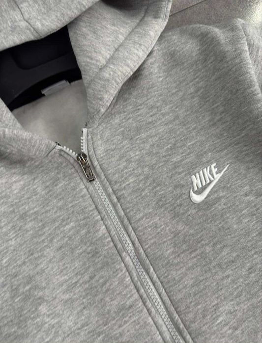 Спортен екип Nike