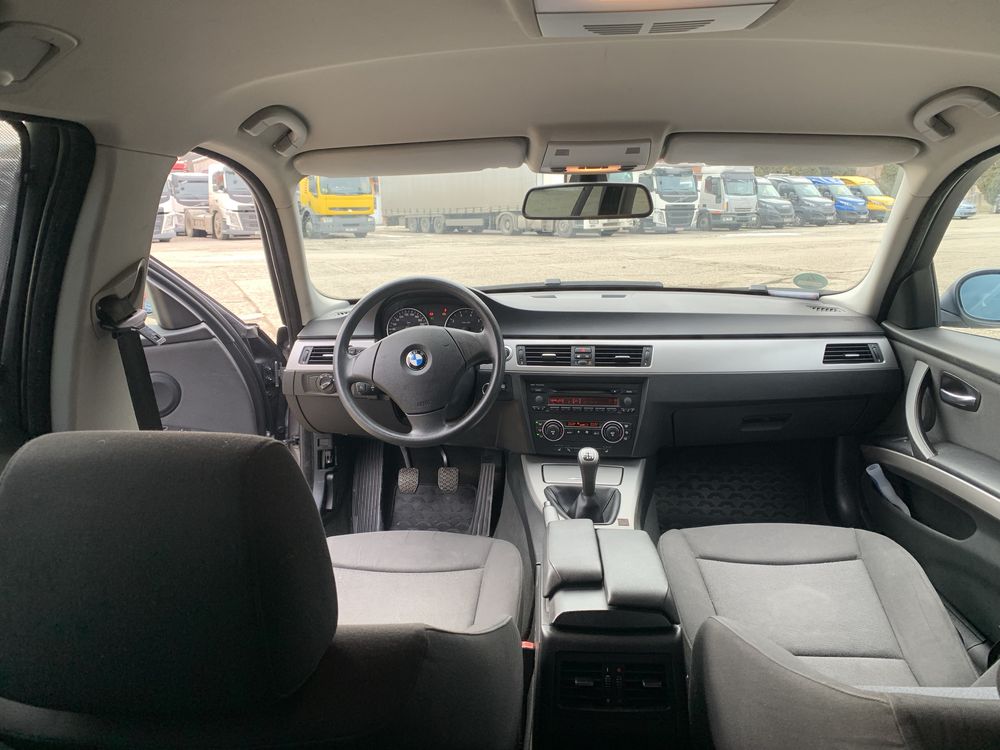 BMW 320i benzina Xenon