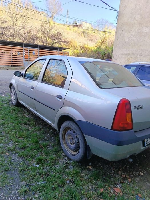 Vând Logan 1.4 An 2005