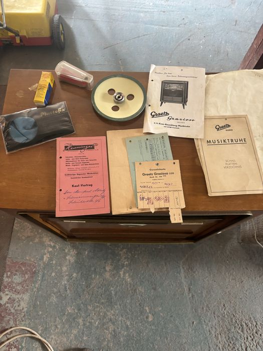 Cutie muzicala veche