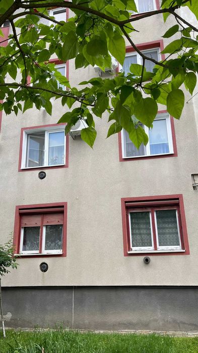 Vand apartament 2 camere, intabulat, ultracentral