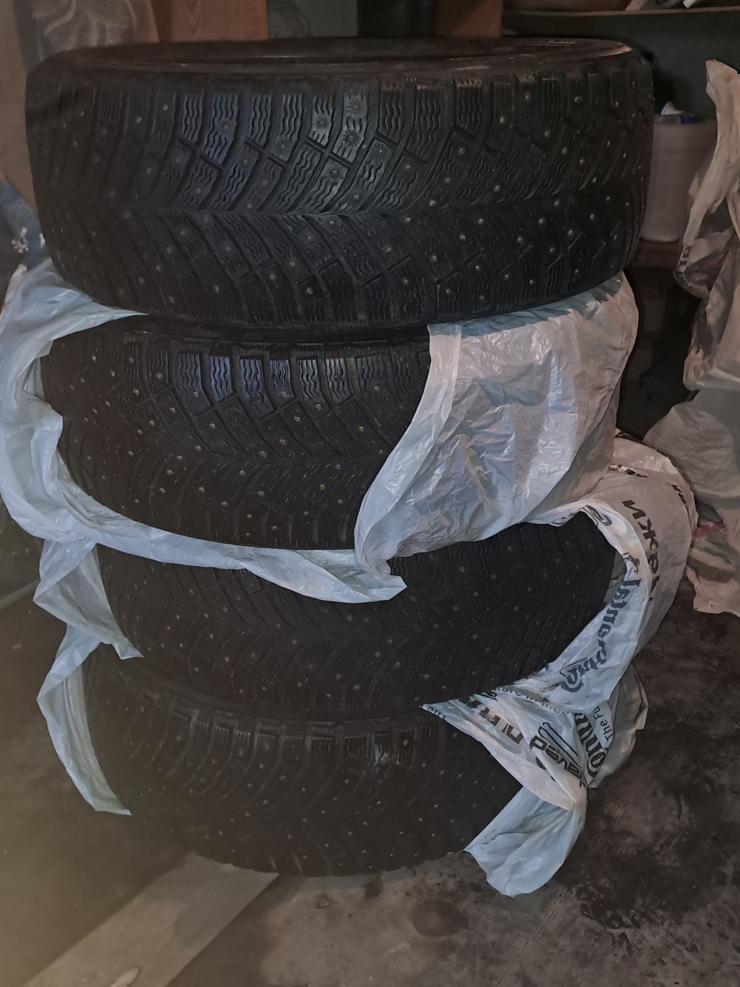 Продам Шины Michelin X — Ice North 4