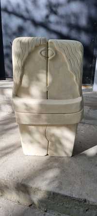 Sculptura ipsos sărutul Brancusi