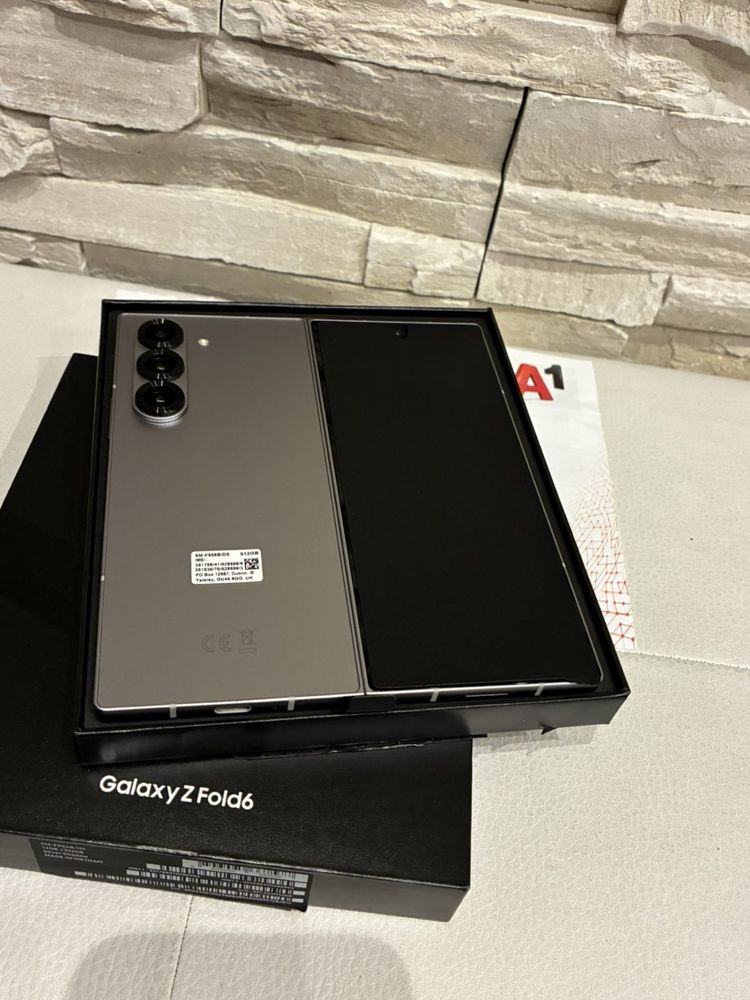 КАТО НОВ Samsung Z Fold 6 Silver 512GB 5G 24м. ГАРАНЦИЯ ПОДАРЪЦИ