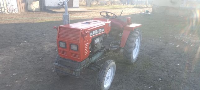 Продам трактор в достойном состоянии
