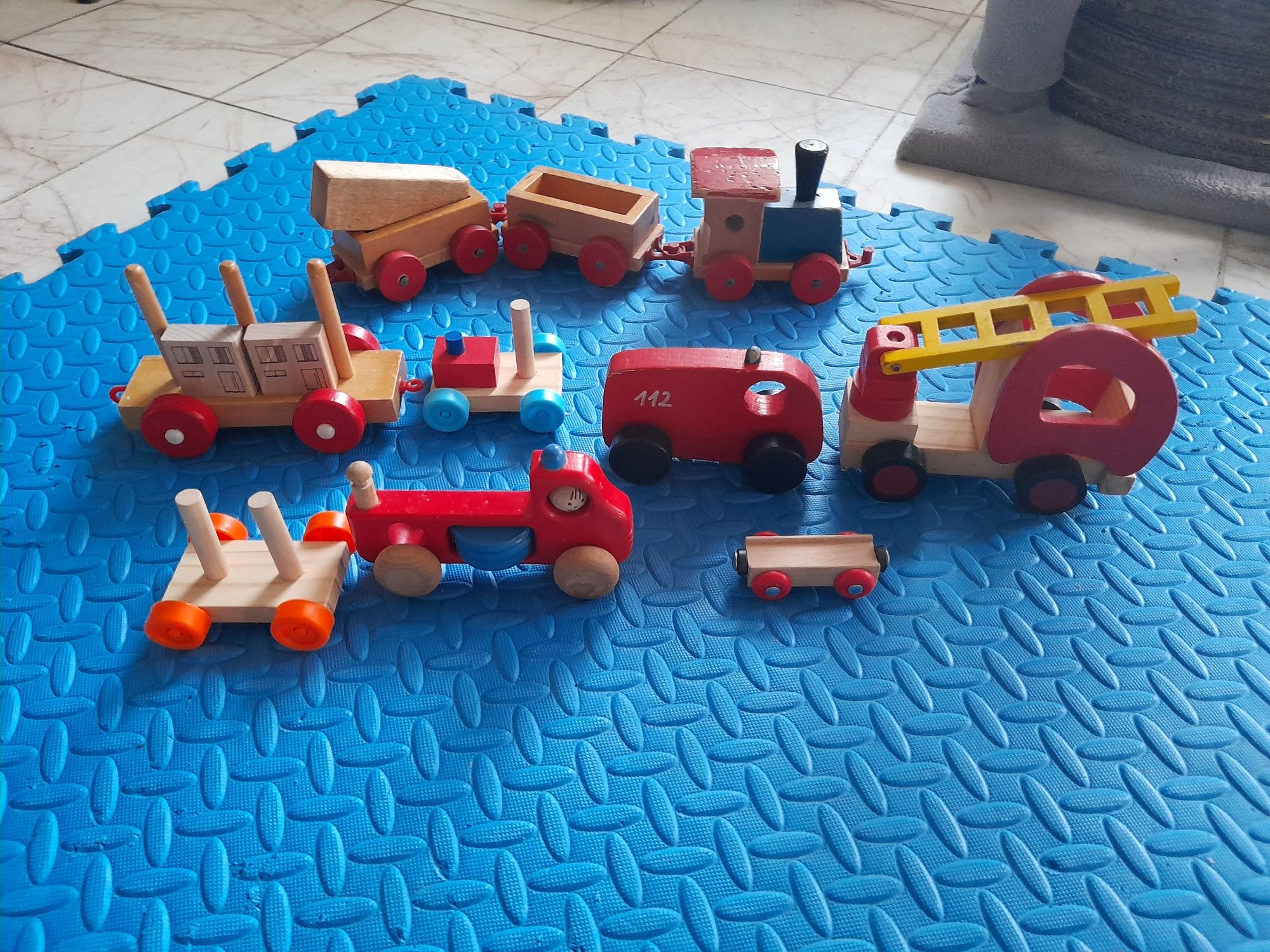 Дървени влакчета и Детски камион