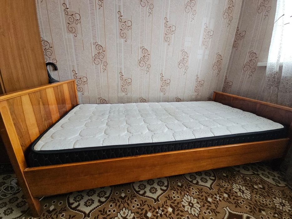 Продам кровати Деревянные Румынские