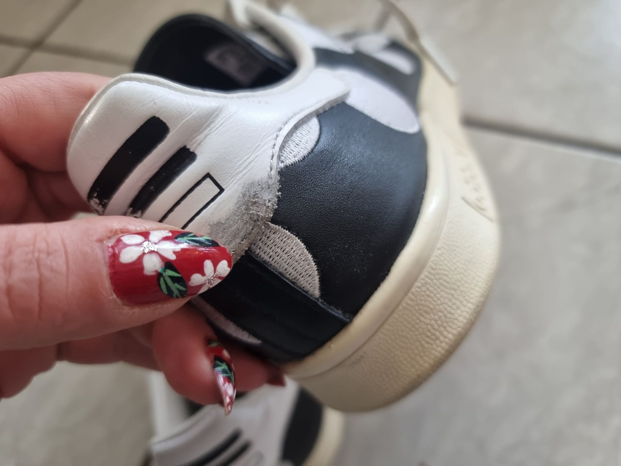 Pharrell x Adidas Stan Smith big dot номер 40