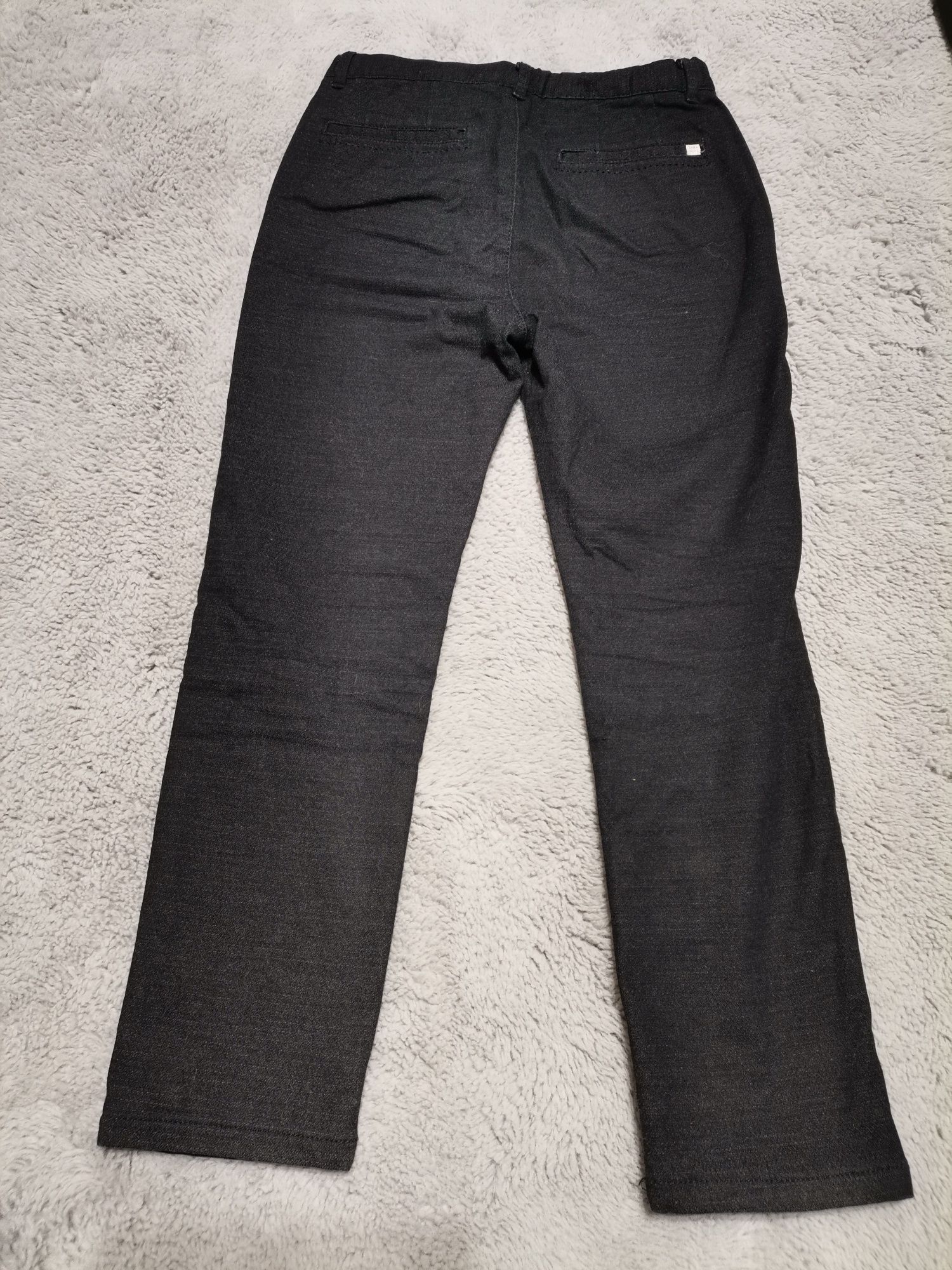 Vand pantaloni de iarna pentru baieti de 8 ani, 128 cm, Zara