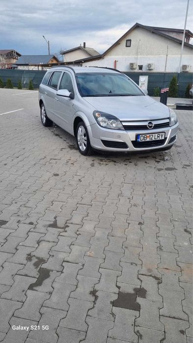 Vand sau schimb astra h 1.6benzina