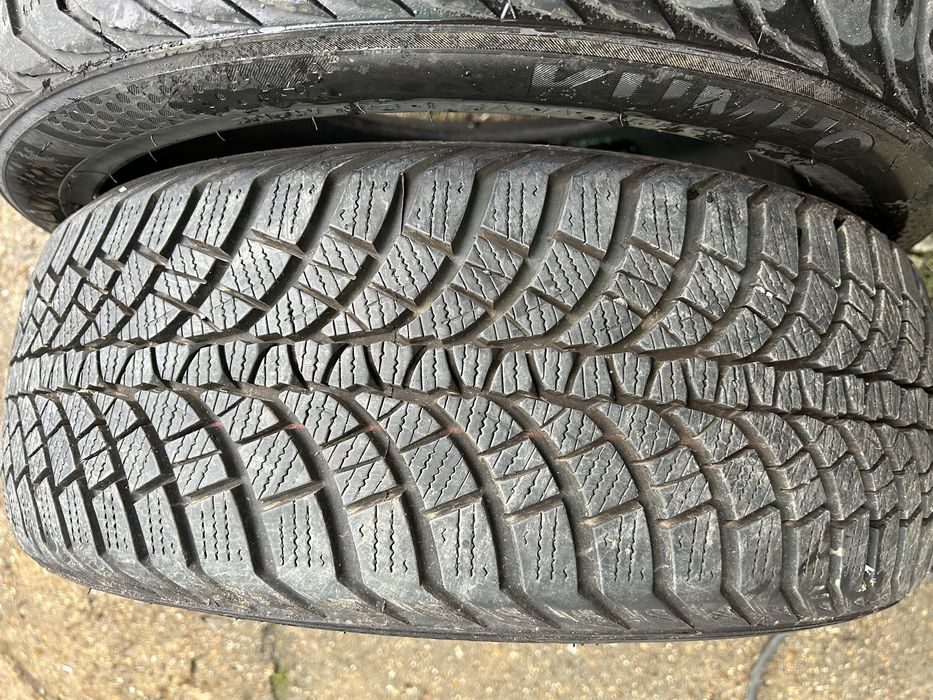2 зимни гуми kumho 205 50 17