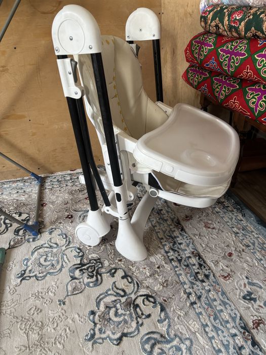 Детские столы и стулья