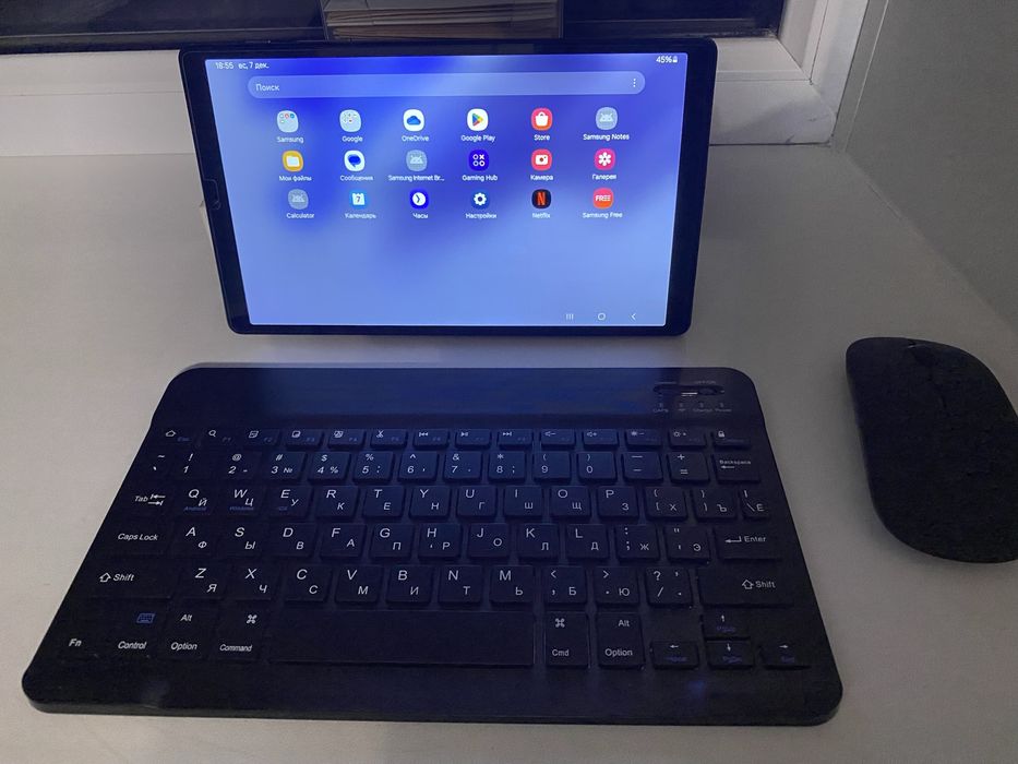 Продам планшет с клавиатурой