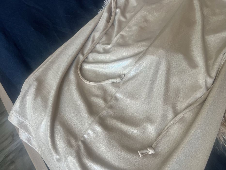 Елегантна рокля