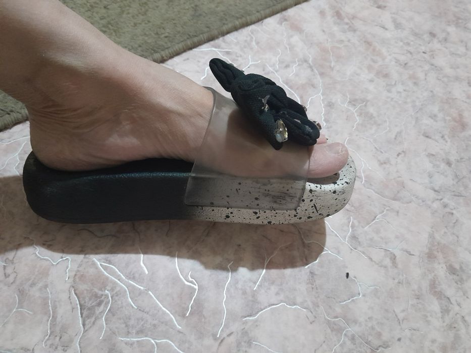 Обувь почти новый