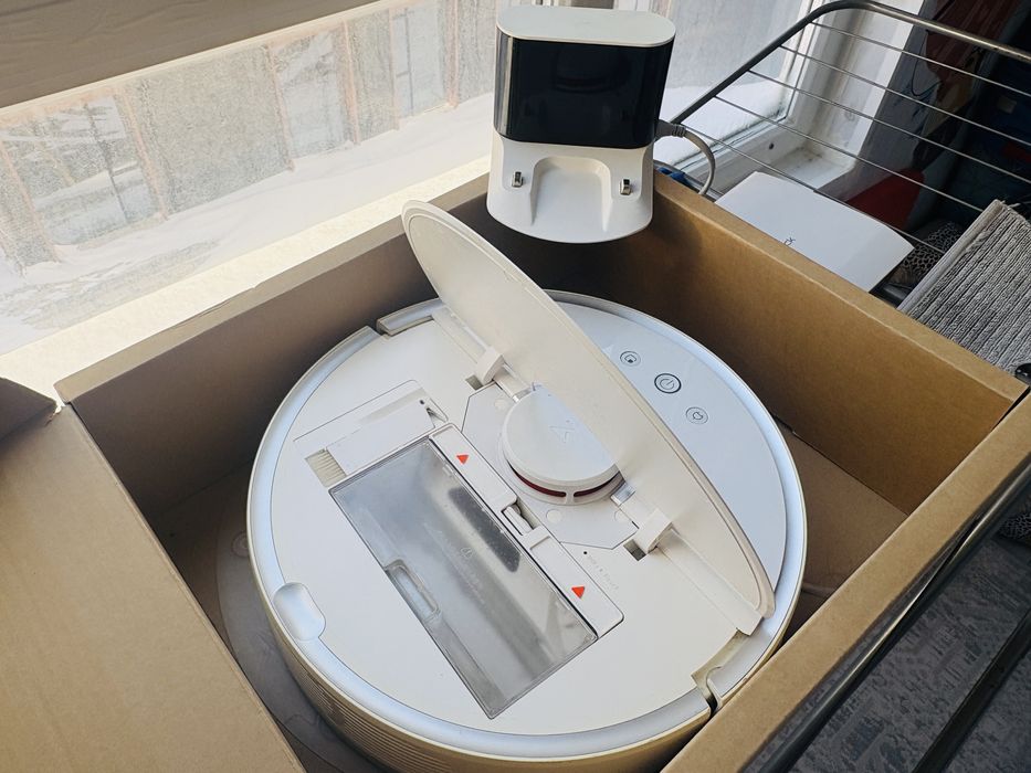 Продам робот пылесос Роборок