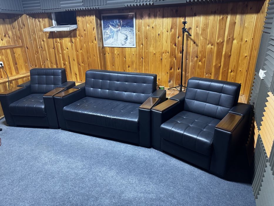 Диван с креслами