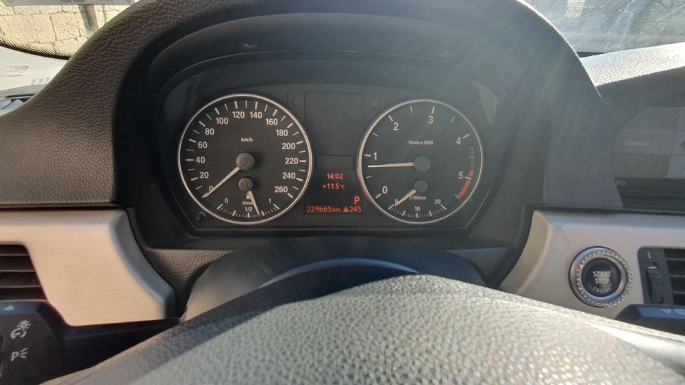 BMW 320 дизел...