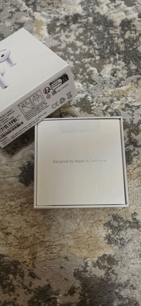 AirPods 4 Active Noise Cancellation