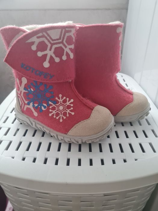 Детские валенки на подошве