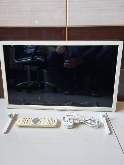 Tv Philips Model 24PHT4032 (UK)