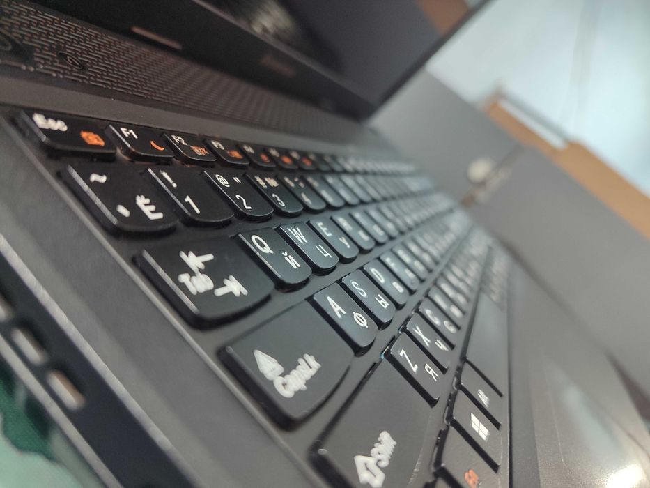 Ноутбук офисный LENOVO