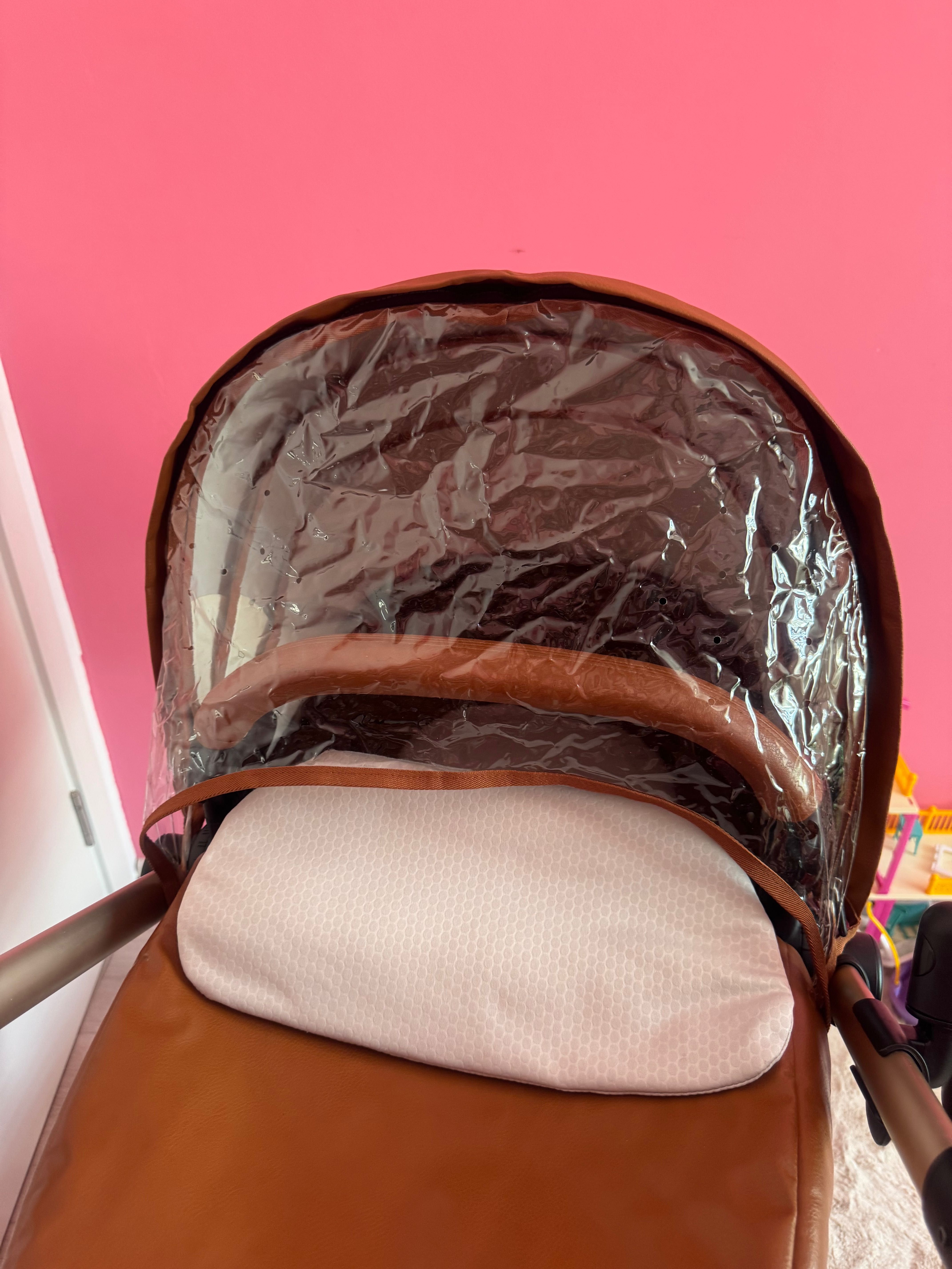 Количка Mima Xari. Цвят Камел. В много добро състояние! С аксесоари
