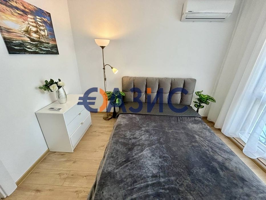 Продава се Двустаен апартамент в к.к. Слънчев бряг - 52 кв.м за 1902 €/кв.м - Снимка #14