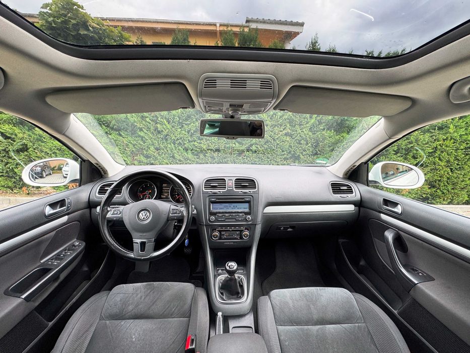 Volkswagen Golf 6 1,4 Benzina 160CP Full Panoramic Revizie completă