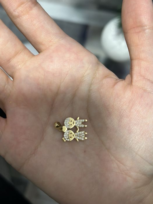 Златна висулка