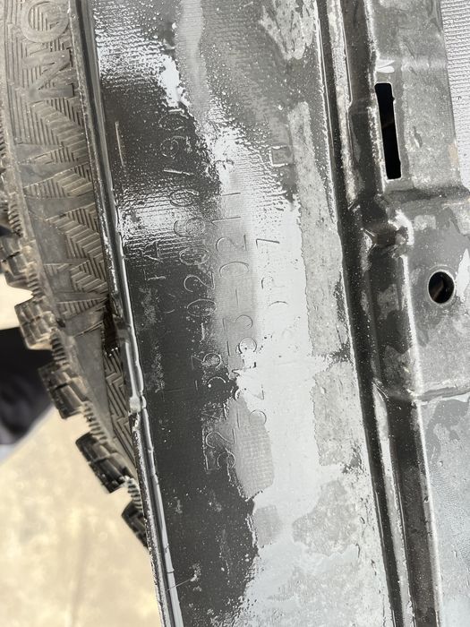 Спойлер задна броня Toyota Auris 2