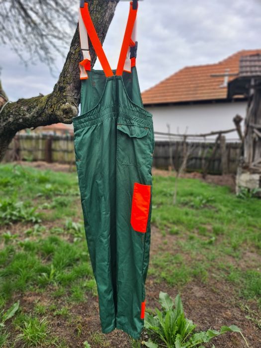 Pantaloni drujbist cu protecție