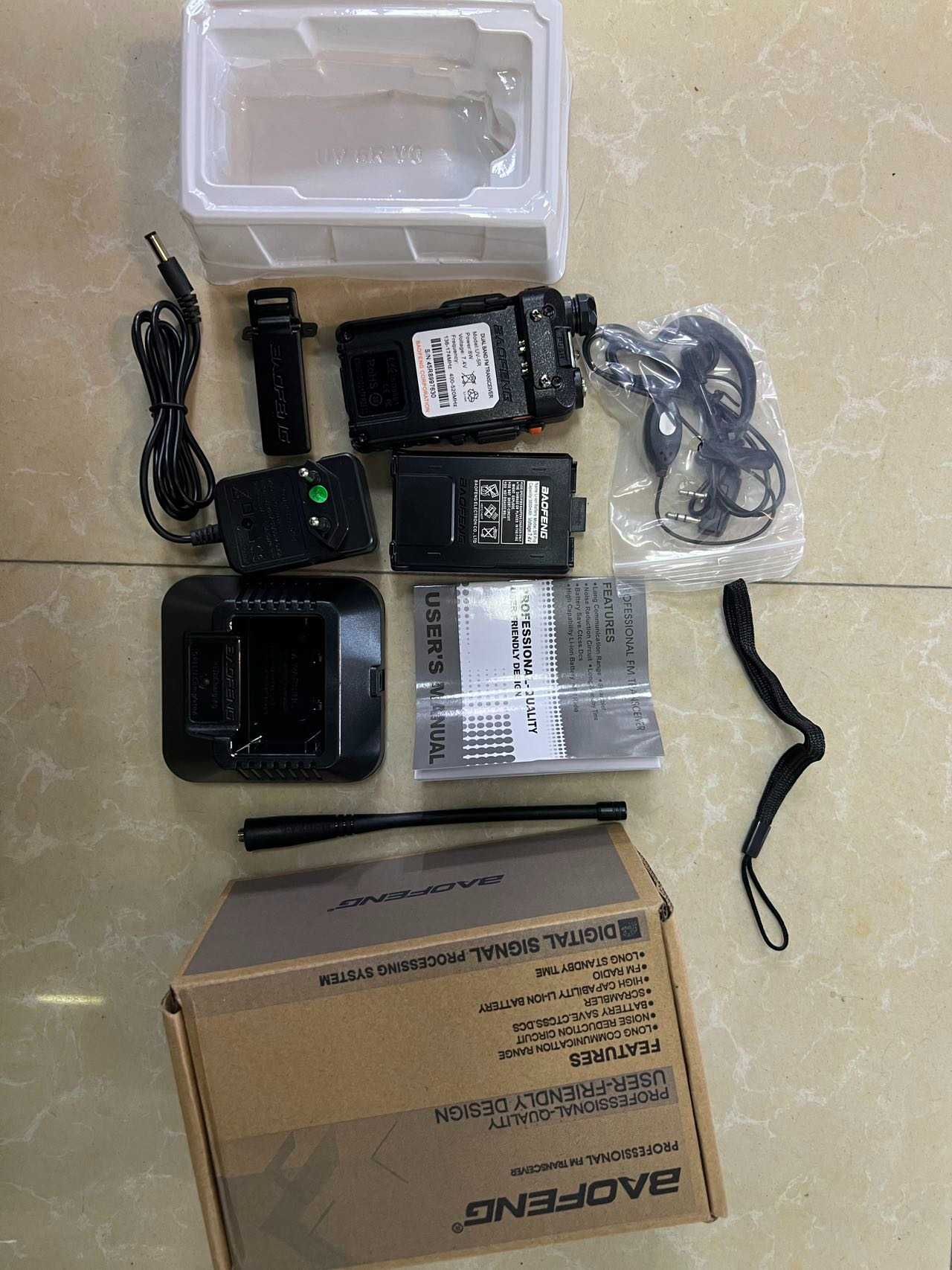 радиостанция baofeng uv-5r 8w black