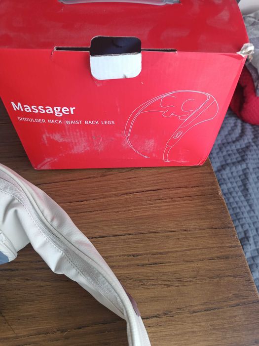 Масажор за врат почти неизползван
