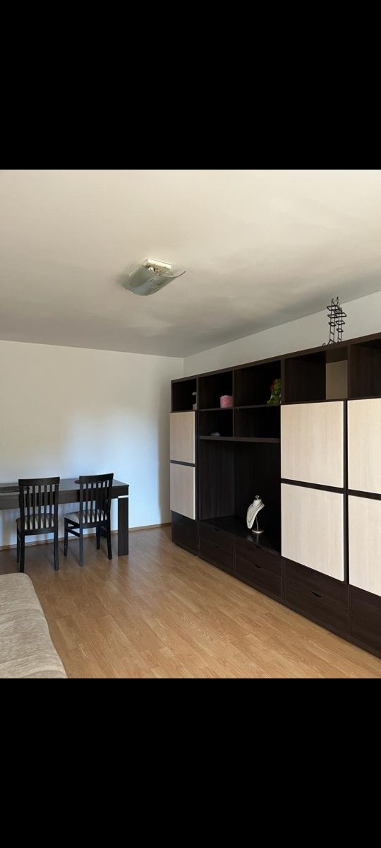 Ofer spre închiriere apartament direct proprietar