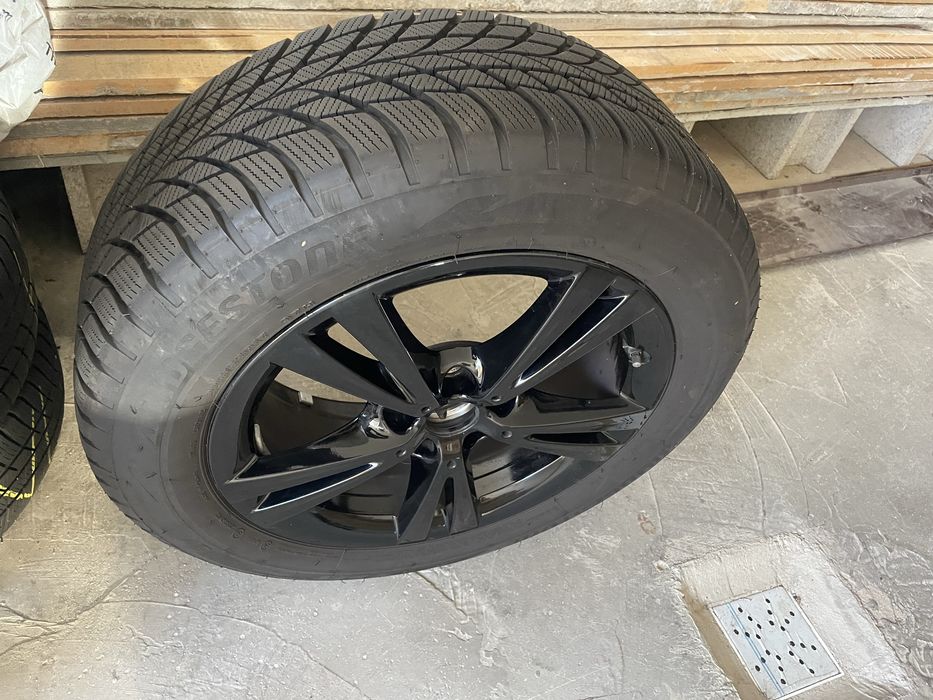 Vand 4 cauciucuri pt BMW  m+s cu jante 255/55/17 aprope noi!