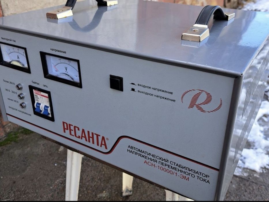 Стабилизатор напряжения Ресанта