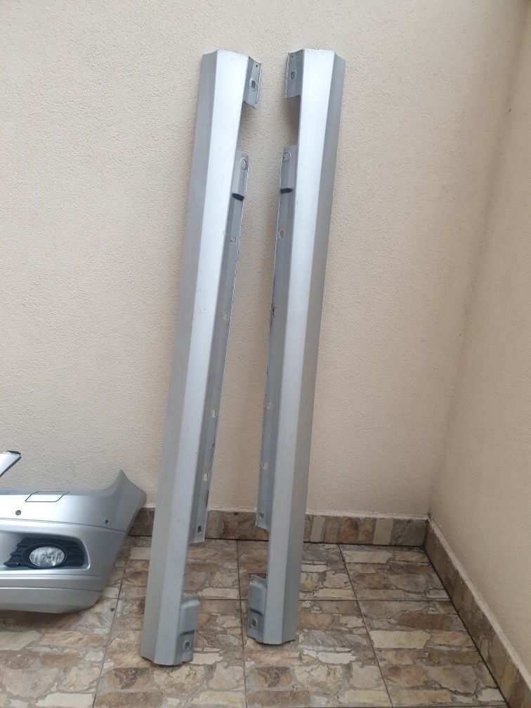 Броня и лайсни за мерцедес w204