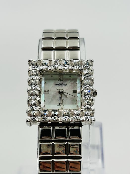 Дамски часовник Adrienne