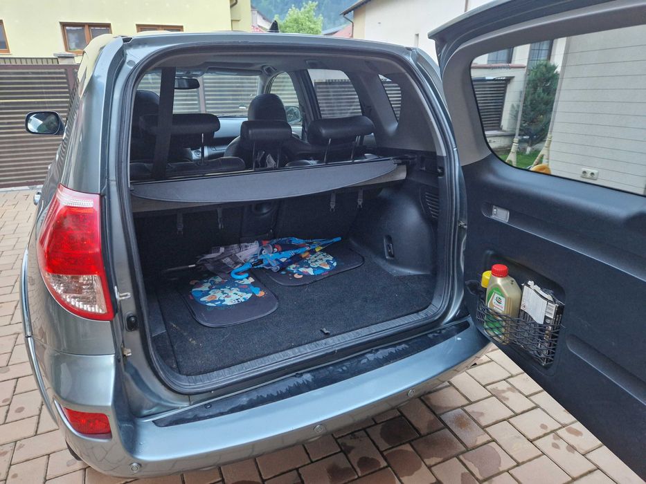 Vând Toyota Rav 4 2007