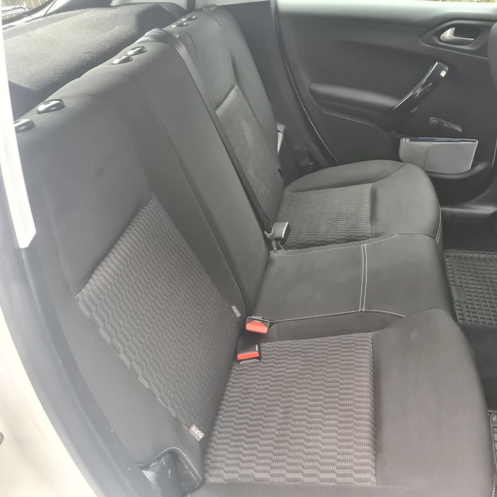 Пежо 208 Габрово